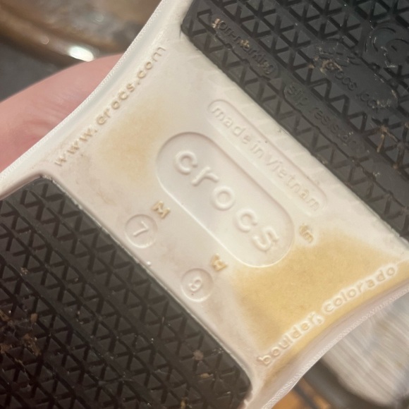 Nonslip crocs at work - Picture 3 of 3